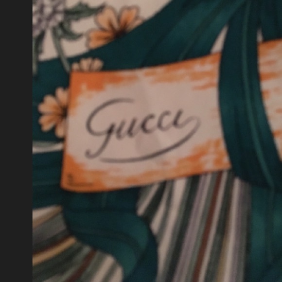 Authentic Gucci Silk Scarf - Picture 4 of 7